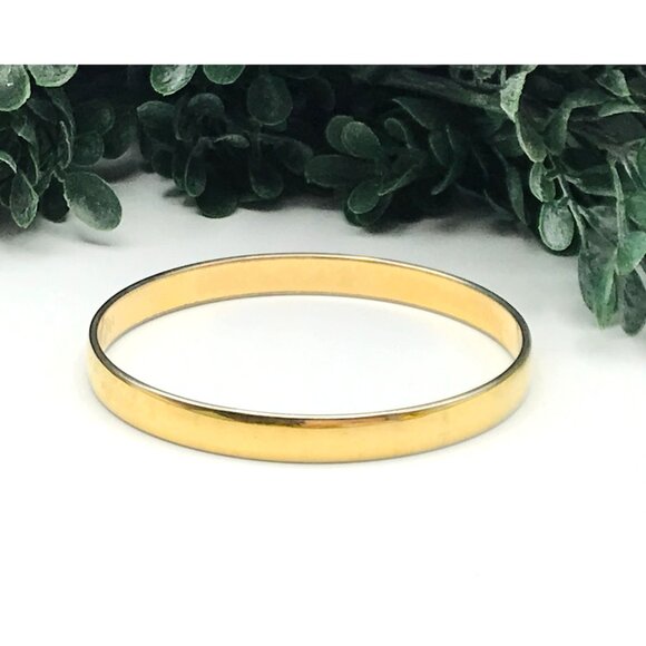 Vintage style Gold-Tone Classic Bangle Bracelet by Monet - Picture 1 of 4